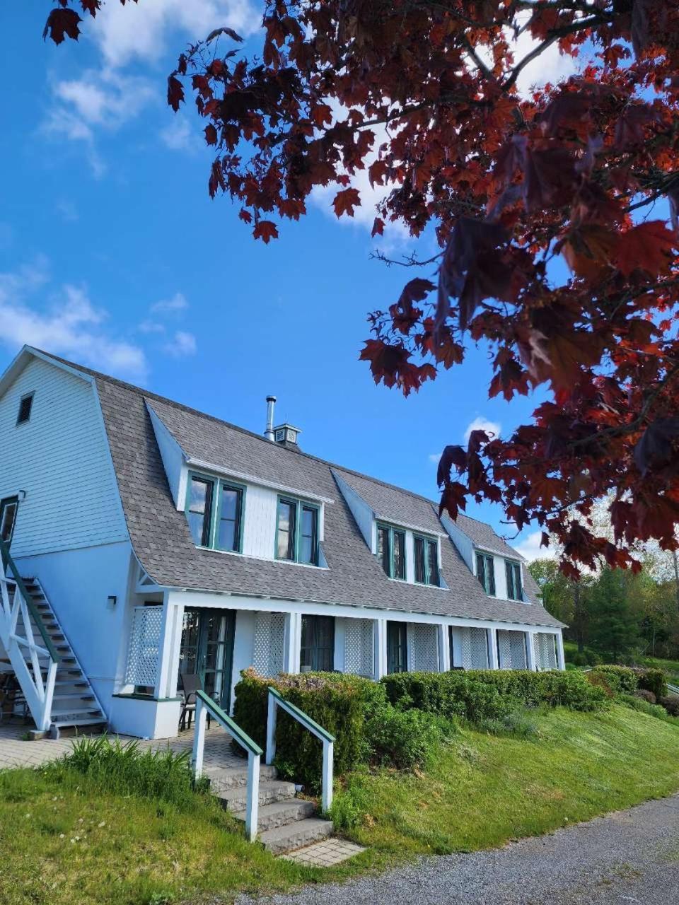 Auberge Des Nuages La Malbaie Exterior foto